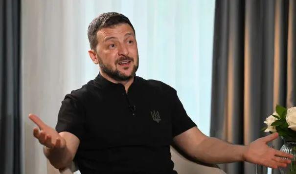 زيلينسكي : على العالم أن يضغط على روسيا حتى تجلس على طاولة المفاوضات