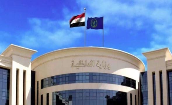 "الداخلية" تكشف حقيقة فيديوهات مداهمة الشرطة لمقهى بالقليوبية