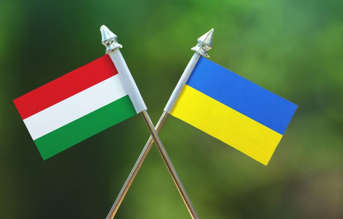 أوكرانيا والمجر تبحثان مجموعة من القضايا الأمنية