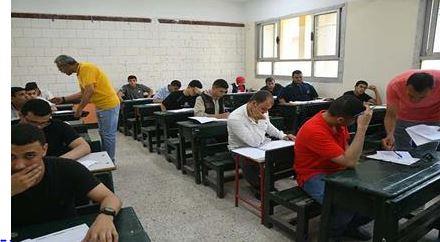 امتحانات الثانوية العامة.. التعليم: ضبط المسئول عن تصوير أسئلة امتحان الإنجليزي