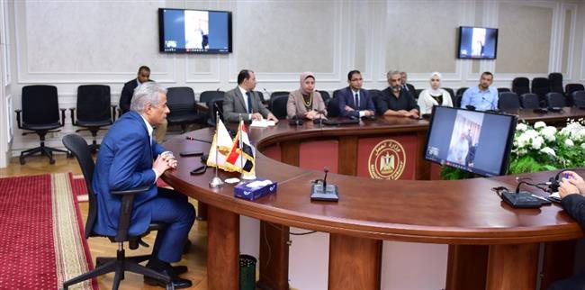 وزير العمل يطلق البث التجريبي للمنصة الإلكترونية للعمالة غير المنتظمة بالقليوبية 