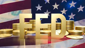   تراجع أسعار الذهب مع ترقب تصريحات رئيس "الاحتياطي الفيدرالي الأمريكي"