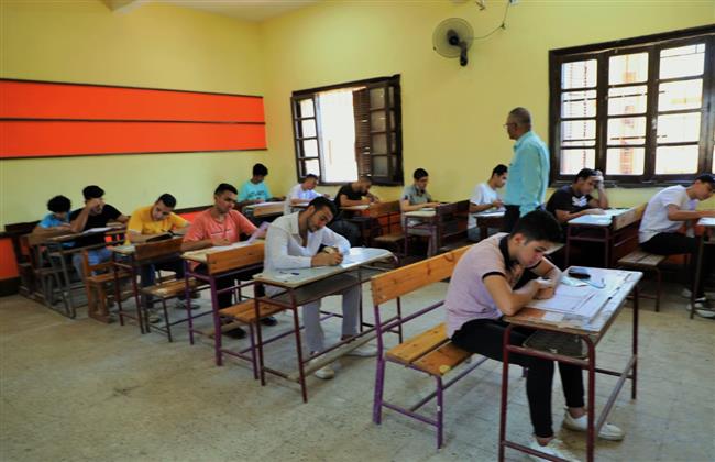 نهاية الماراثون ..انتظام لجان امتحانات الثانوية العامة بالقليوبية 