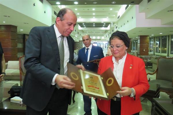 نادي قضاة مصر يكرم الدكتورة عبلة الألفي نائب وزير الصحة