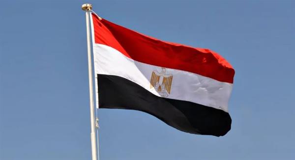 مصر تتابع بقلق بالغ العمليات العسكرية الإسرائيلية في الأراضي اليمنية