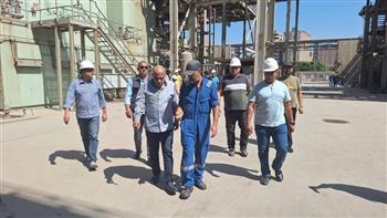   وزير الكهرباء في زيارة مفاجئة لمحطة شمال القاهرة