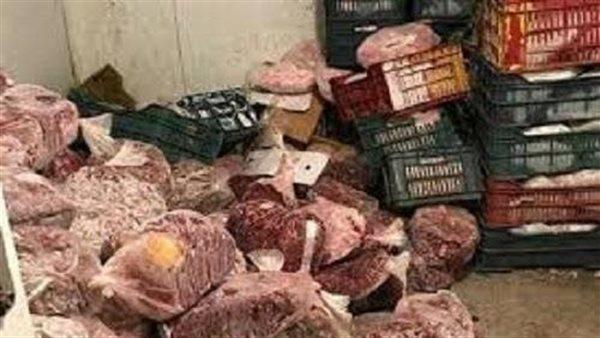 صحة أسوان: إعدام أكثر من طنين مواد غذائية فاسدة 