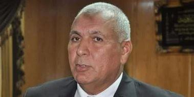 محافظ الوادي الجديد و"جهاز تنمية المشروعات" يبحثان دعم الاستثمار الزراعي والشباب