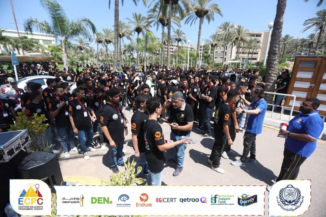 12000 طالب وطالبة يشاركون في المسابقة المصرية للبرمجة لفرق الجامعات