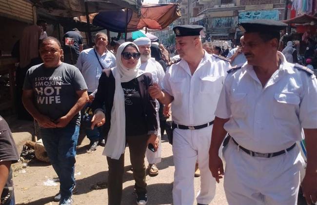 نائب محافظ القليوبية تقود حملة لإزالة الإشغالات بـ بنها
