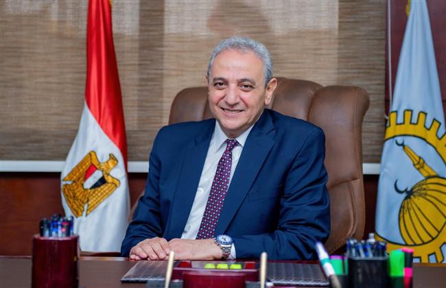محافظ الغربية يتابع رصف شارع "الغزل والنسيج" في المحلة الكبرى
