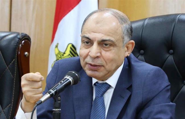 في استجابة لأهالي القرى.. محافظ المنيا يقرر فتح باب التراخيص لـ473 ميكروباص
