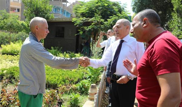 محافظ القاهرة يتفقد أعمال مشتل نباتات مصر الجديدة