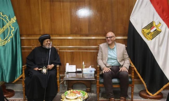 قيادات كنسية تهنئ محافظ القليوبية بالمنصب 