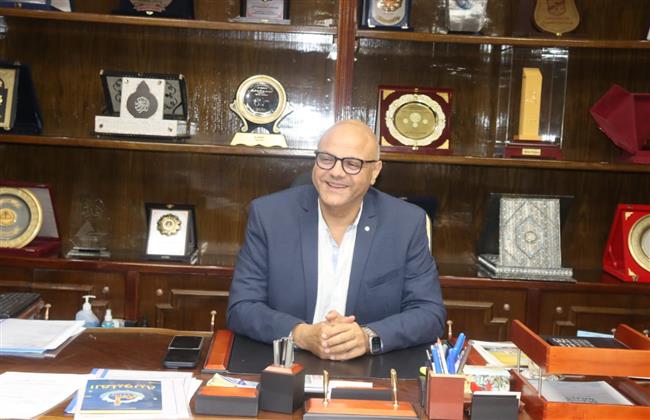 محافظ القليوبية يستقبل لجنة المبادرة الوطنية للمشروعات الخضراء والذكية