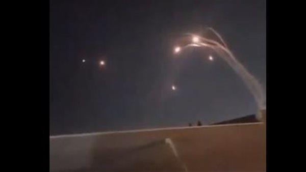 إطلاق عدة صواريخ على مستوطنة تسوريائيل وإصابة إسرائيليين