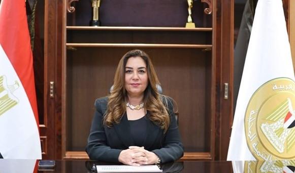 "وزيرة التنمية" تعلن تسليم مصنع تدوير المخلفات بمنطقة تونا الجبل بتكلفة 90 مليون جنيه