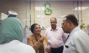 نائب وزير الصحة تشيد بجهود تلافي الولادات القيصرية غير المبررة بمستشفى سوهاج