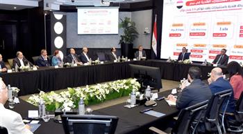   وزير الاستثمار والتجارة الخارجية يلتقي أعضاء مجلس الأعمال المصري الهندي