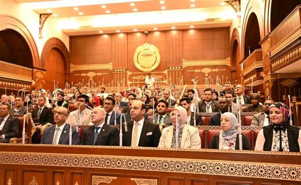 جولة لوفود نموذج محاكاة برلمان الشباب العربي لمقر مجلس الشيوخ