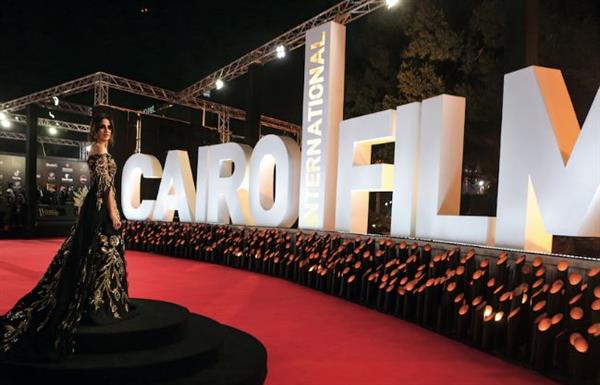 "القاهرة السينمائي" يعلن عن سلسلة من الورش المتخصصة لدعم صناع الأفلام