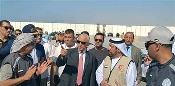   محافظ شمال سيناء يستقبل سفينة المساعدات الإماراتية الخاصة لقطاع غزة 