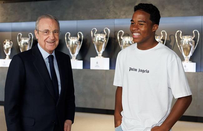 الدوري الإسباني .. إيندريك: أتمنى أن أساهم في تحقيق الألقاب مع ريال مدريد