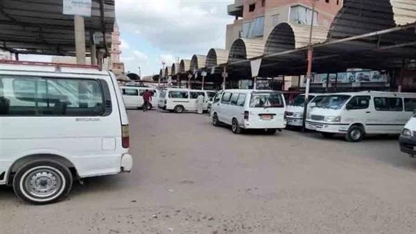 الوادي الجديد .. تكثيف الرقابة على مواقف السيارات للالتزام بالأجرة