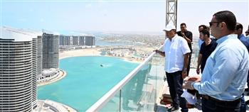   رئيس الوزراء يتفقد "الأبراج الشاطئية" بمدينة العلمين الجديدة