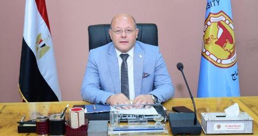 رئيس جامعة سوهاج يهنئ مدير أمن المحافظة بتوليه مهام منصبه