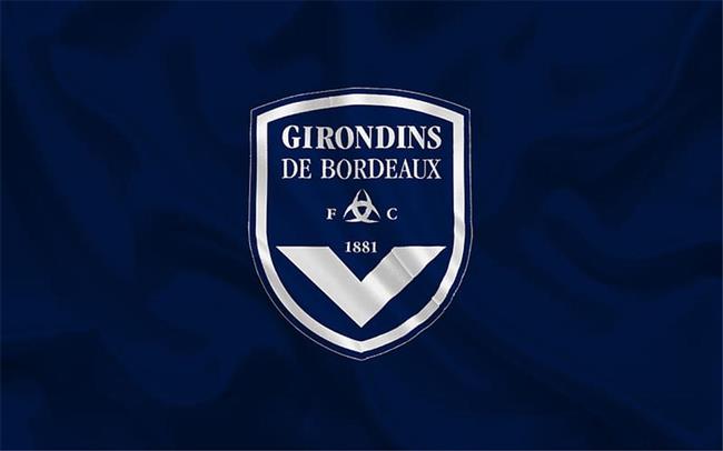 الدوري الفرنسي .. بوردو يتوصل لمدرب جديد خلفًا لـ"رييرا"