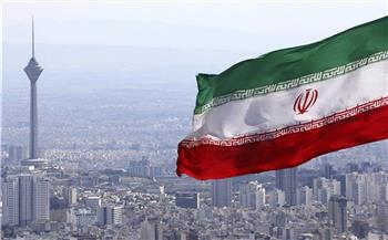   بسبب موجة حر شديدة.. إغلاق المؤسسات الحكومية والمصارف في إيران اليوم