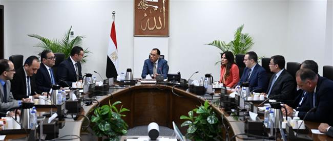 رئيس الوزراء يُتابع خطة تسويق الوحدات السكنية في عدد من المدن الجديدة