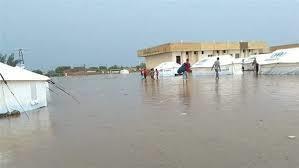 «القاهرة الإخبارية»: أمطار غزيرة وسيول تجتاح مدينة كسلا شرقي السودان