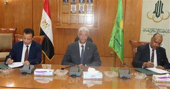 رئيس جامعة المنوفية يشهد توقيع بروتوكول التعاون المشترك مع بنك فيصل الإسلامي المصري