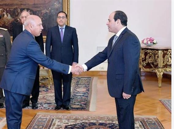 الحكومة الجديدة تؤدى اليمين الدستورية أمام الرئيس السيسي في الاتحادية.. بث مباشر