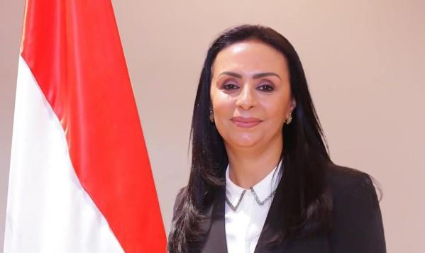 وزيرة التضامن: أحلم بخروج الأسر الأولى بالرعاية من دائرة الفقر والعوز