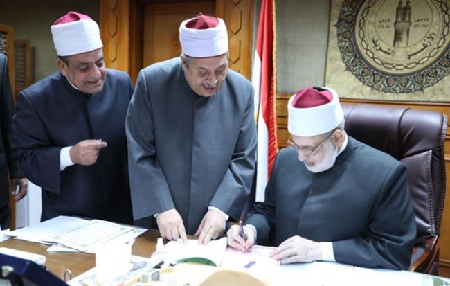 وكيل الأزهر يعتمد نتيجة الدور الأول ‏للشهادتين الابتدائية و الإعدادية لـ "أبناؤنا في الخارج"