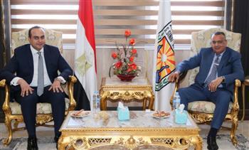 عقب انتهاء جولته في الإسماعيلية.. رئيس هيئة الرعاية الصحية يتوجه إلى جنوب سيناء