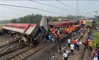 مصرع وإصابة 22 شخصًا جراء خروج قطار عن مساره في الهند