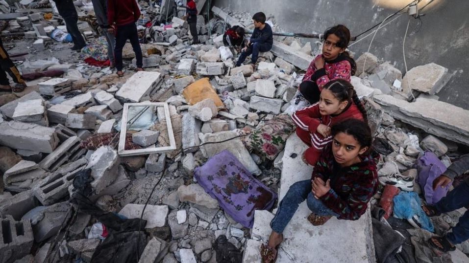 "الجارديان": اغتيال "هنية" قد يحول الحرب في غزة إلى حرب إقليمية واسعة النطاق