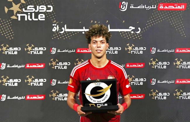 الدوري المصري .. إمام عاشور رجل مباراة الأهلي والداخلية