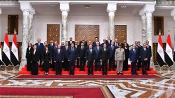 عمرو خليل يعرض تقرير بعنوان: مصر تدخل مرحلة جديدة بتغيير وزاري واسع يجمع بين الخبرة والكفاءة