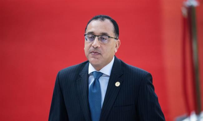 رئيس الوزراء: حل مشكلة الكهرباء وأسعار السلع على رأس أولويات الحكومة 