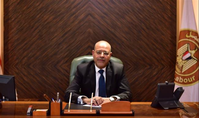 "جبران" يعلن تعزيز علاقات العمل بشركة بالأسكندرية وحصول 2100 عامل علي حقوقهم المشروعة