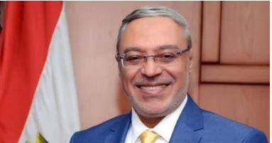 رئيس جامعة طنطا يهنيء الدكتور أيمن عاشور لتجديد الثقة