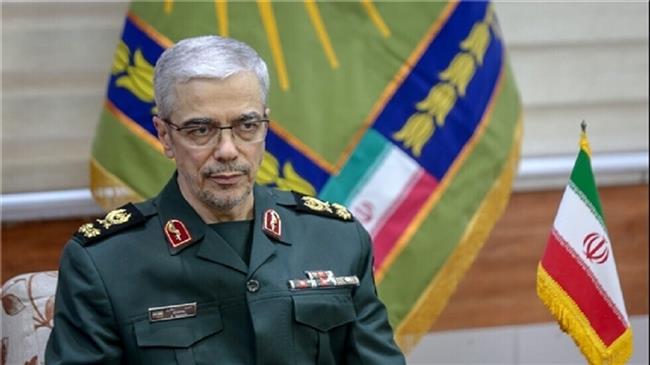 رئيس أركان الجيش الإيراني يؤكد أهمية تعزيز القدرات الدفاعية للقوات المسلحة