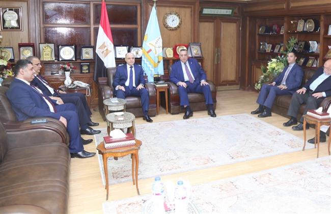 محافظ كفر الشيخ يشدد على التواجد الميداني المستمر والتواصل مع المواطنين