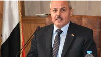  رئيس جامعة قناة السويس يتفقد 40 مشروع تخرج قدمها 250 طالبًا بكلية الهندسة
