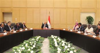   وزير الصناعة والنقل يعقد لقاءً موسعًا مع أعضاء اتحاد الصناعات المصرية